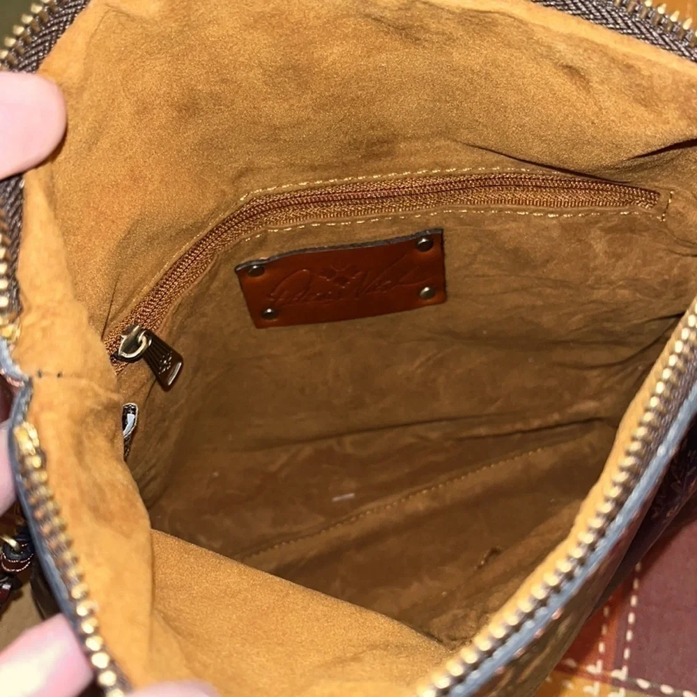 Brand New Patricia Nash Genuine Leather Zippered Pouch Wristlet Kent Countryside